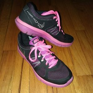 Black And Pink NIKE Running Shoes